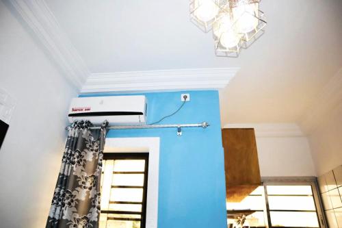 Apartment image 5