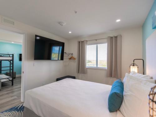 Sugarloaf Key Hotel at KOA Resort in Summerland Key, USA