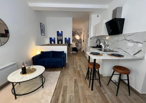 Suite romantique avec Balnéo, Marseille (fotografie 6)