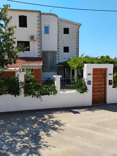 Apartmani Mirjana