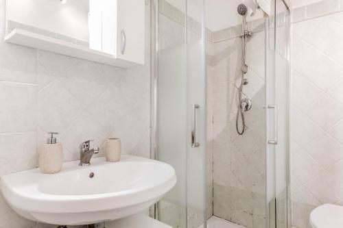 Triple Room image 1