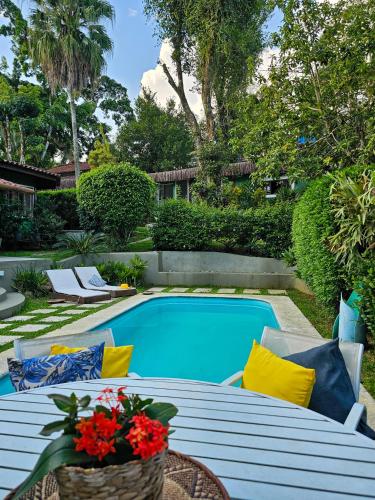 CABANAS DO SINO, em Vargem Grande RJ, onde Amor, Requinte e Natureza convivem