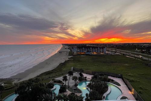 Diamond Beach Resort Penthouse in Galveston, USA