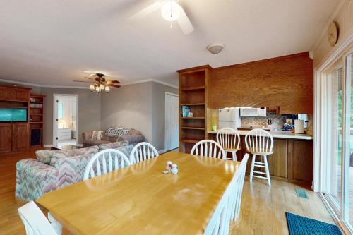 Lakeview Getaway in Lakeview, USA