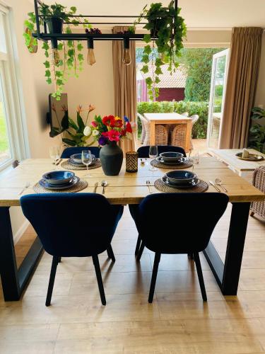 设施服务, Morning Glory, huisje Forest in 比克卑尔根