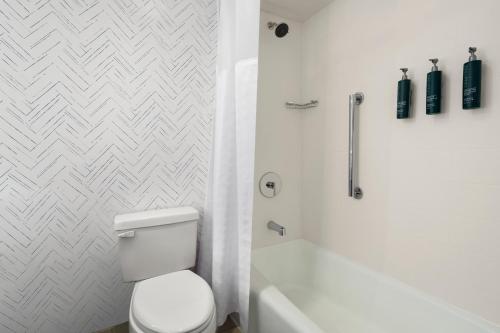 Hilton Hartford - image 11