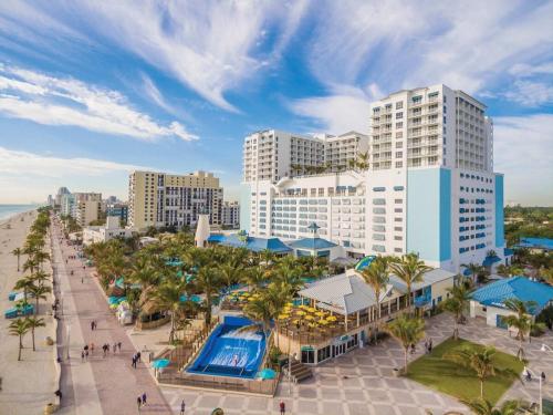 Stylish Hollywood One Bedroom Close To Beach in Hollywood, USA