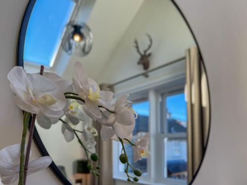 Anley Cottage with garden and private parking in Keswick - image 2