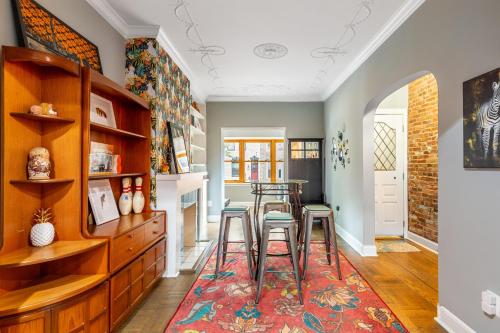 Historic Rowe House 2BR 2,5BA - Cityscape View home in Baltimore, USA