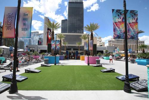 Planet Hollywood Resort & Casino by Suiteness - image 6
