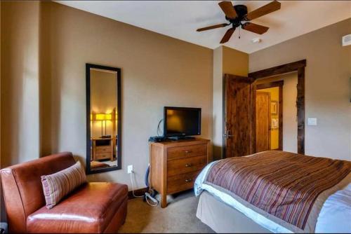 Breckenridge 2 Bedroom Condo at Water House near Main Street walk to lift - image 9