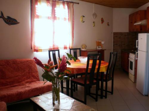 المرافق, Abri Gens Libres in ديامنت