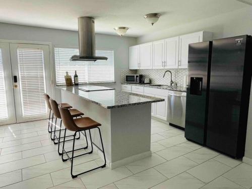 Modern Corporate Housing in Prime Location in The Colony, USA