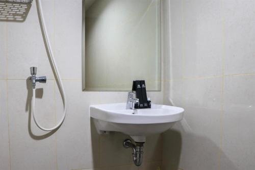 Modern Look and Homey Studio Apartment Gateway Park LRT City By Travelio Modern Look and Homey Studio Apartment Gateway Park LRT City By Travelio