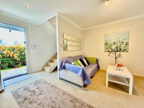 Urban Oasis Townhouse East Perth - Tap to explore photos