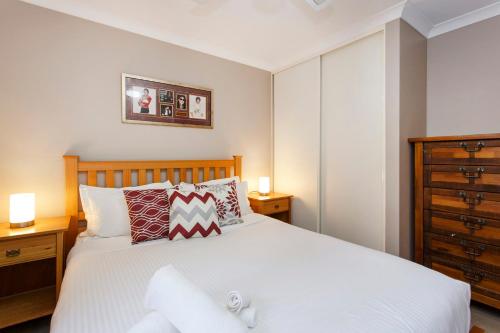 Three-Bedroom Villa image 10