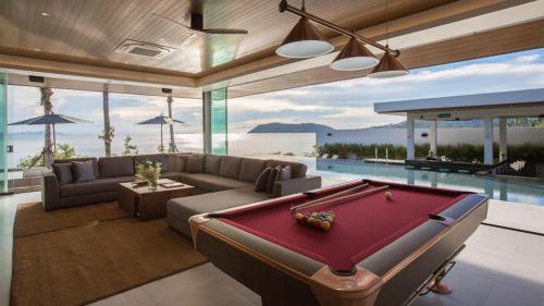 Exclusive Sea Renity A Beachfront Villa Retreat Sleeps 12 Adults and 6 Kids