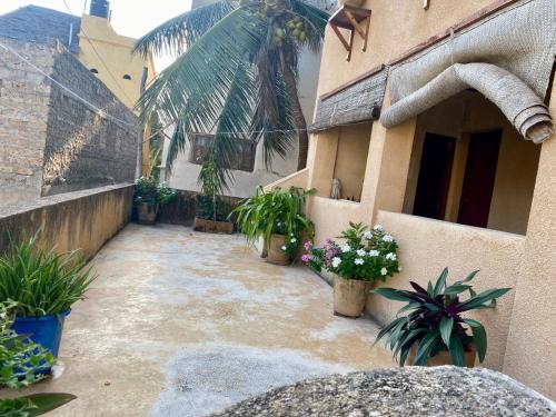 . Sai Shanti House
