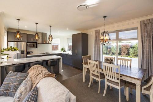 Modern, Cozy and Spacious 3 bedroom Home near City Centre, Palmerston North (Foto 10)