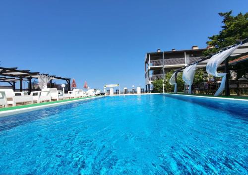 Complex Exotica, Lozenets (foto 10)