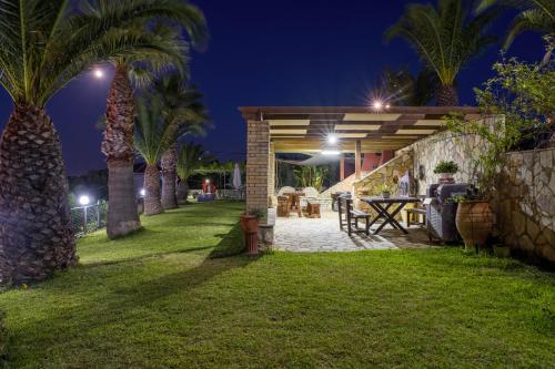 Garden, Studios Rania - Rania Studios & Apartments in Lassi