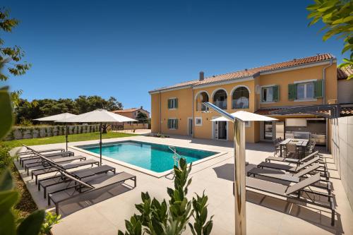 Villa Lucilla, Novigrad