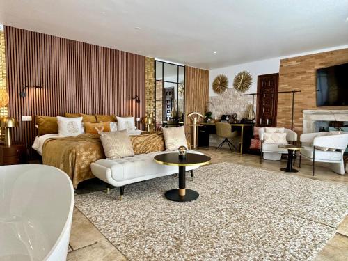 Shared lounge/TV area, Hotel San Pedro in Vallon de Coste