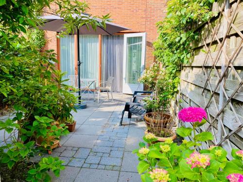 Private studio, patio garden and free car parking, Amsterdam (zdjęcie 3)
