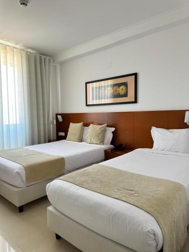 Europeia Hotel - image 11