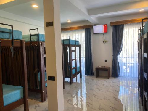 Mixed Dormitory Room image 10