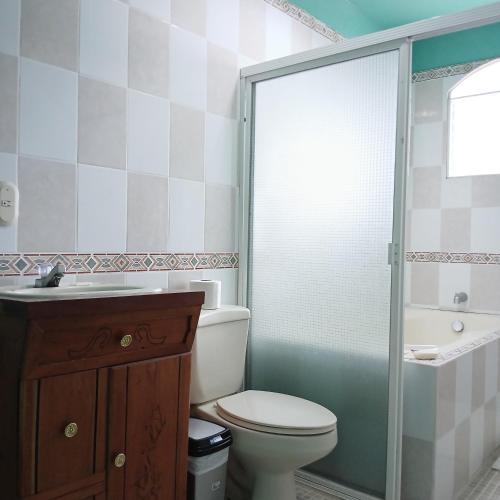 Casa y Galeria de arte, Suchitoto in ซูชิโตโต