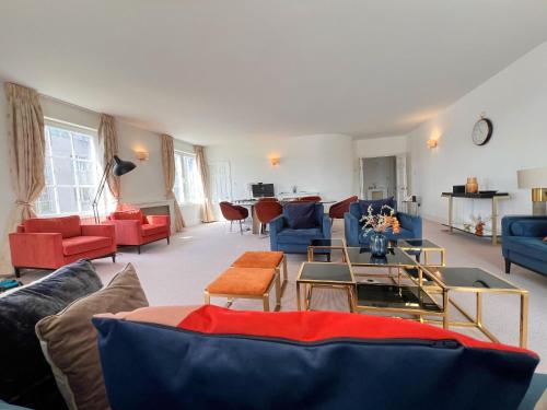 Charming 3-Bed Apartment in Central London, Londýn