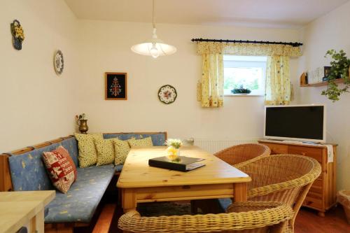 Haus Alfred, Aitern, Belchen, Schwarzwald - Apartment - Aitern