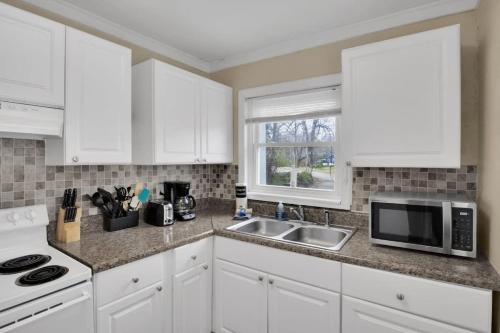 Small 2br East Knox apartment Pet friendly in Knoxville, USA