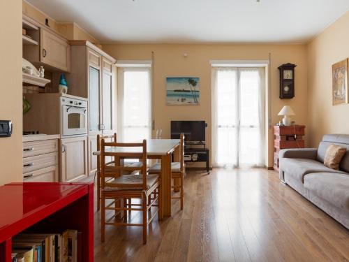 Bande Nere M1 Comfy Apt with Balcony, Milano