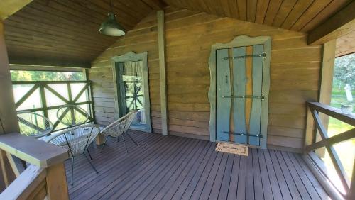 Domek Izdebska chata in Gasawa