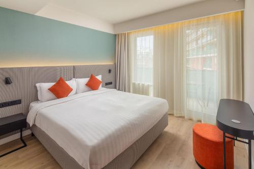 Escala Hotel & Suites - image 8