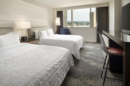 Guest room, 2 Double, City view image 2