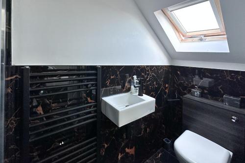 Large Home In Heart Of Bustling Levenshulme, Manchester (photo 8)