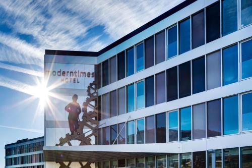 Modern Times Hotel, Vevey, A Tribute Portfolio Hotel in Vevey, Schweiz