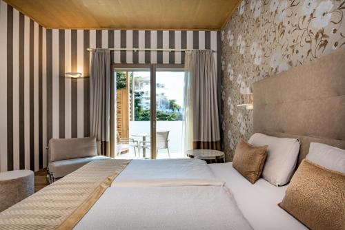 room detail thumbnail 0