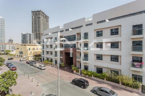 Staycae- National Bonds Residence - image 3