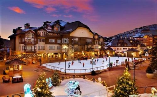 Beaver Creek Village 2 Bedroom Condo at The Charter Hot Tub & Heated Pool - image 10