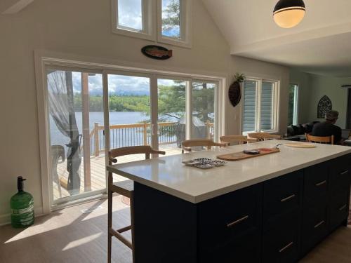 Balkons/terase, Davi's Lake House in Torrance (ON)