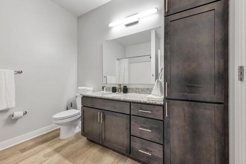 Bold 2216 I Stunning One Bedroom Modern Suite in Saint Peters, USA