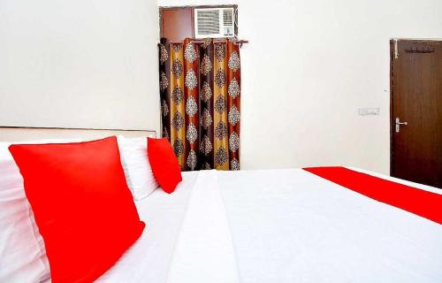Classic Triple Room image 5