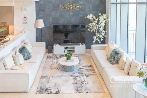 Luxury 4BR Penthouse- 2 Floors, Creek View, Netflix, Dubai