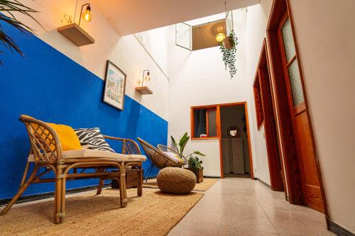 Doña Rose Surf Hostel (Dona Rose Surf Hostel) in Гран-Канарія