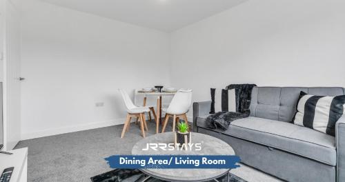 JRR STAYS 2Bed Sleeps 4 - Coventry CV2 - image 3