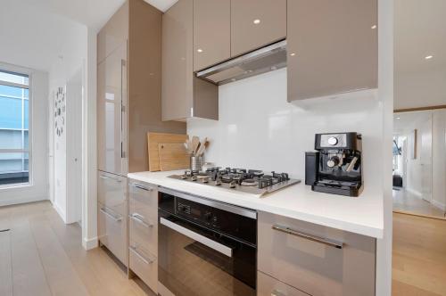 2-Bedroom Apartment in Central Location in Vancouver, Canada